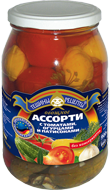 Овощное ассорти из томатов, огурцов и патиссонов